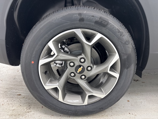 new 2026 Chevrolet Trax car, priced at $25,885