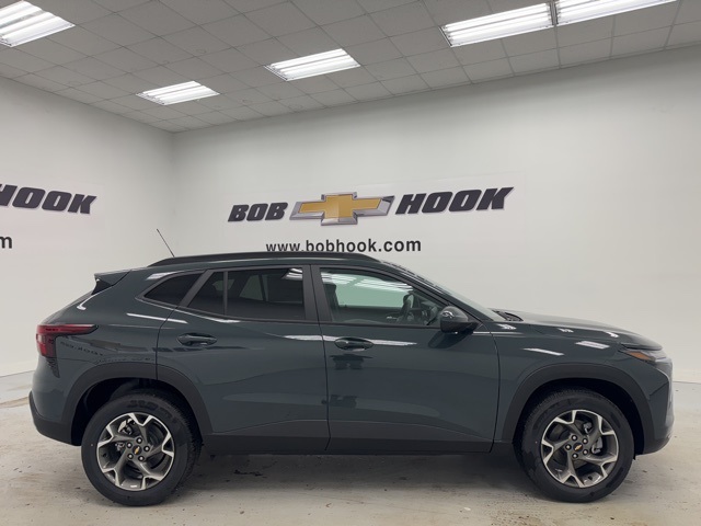 new 2026 Chevrolet Trax car, priced at $25,885