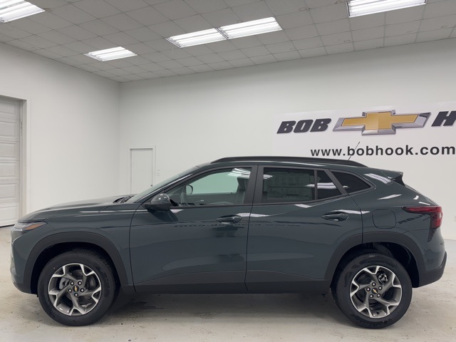 new 2026 Chevrolet Trax car, priced at $25,885