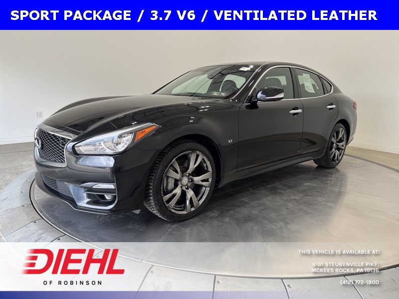 2018 Infiniti Q70 3.7 Luxe photo 3