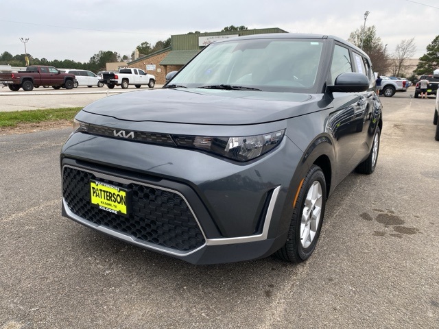 2024 Kia Soul LX's photo