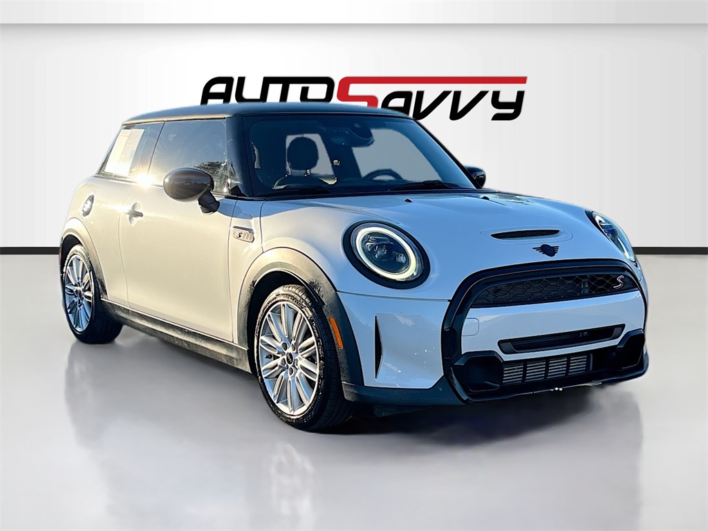 2024 MINI Hardtop 2 Door S's photo