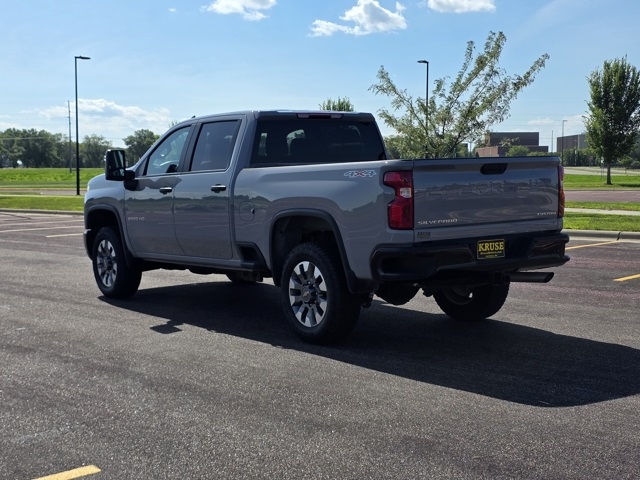 2024 Chevrolet Silverado 2500HD Custom
