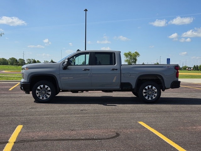 2024 Chevrolet Silverado 2500HD Custom