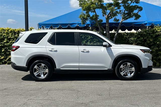 2025 Honda Pilot EX-L photo 3