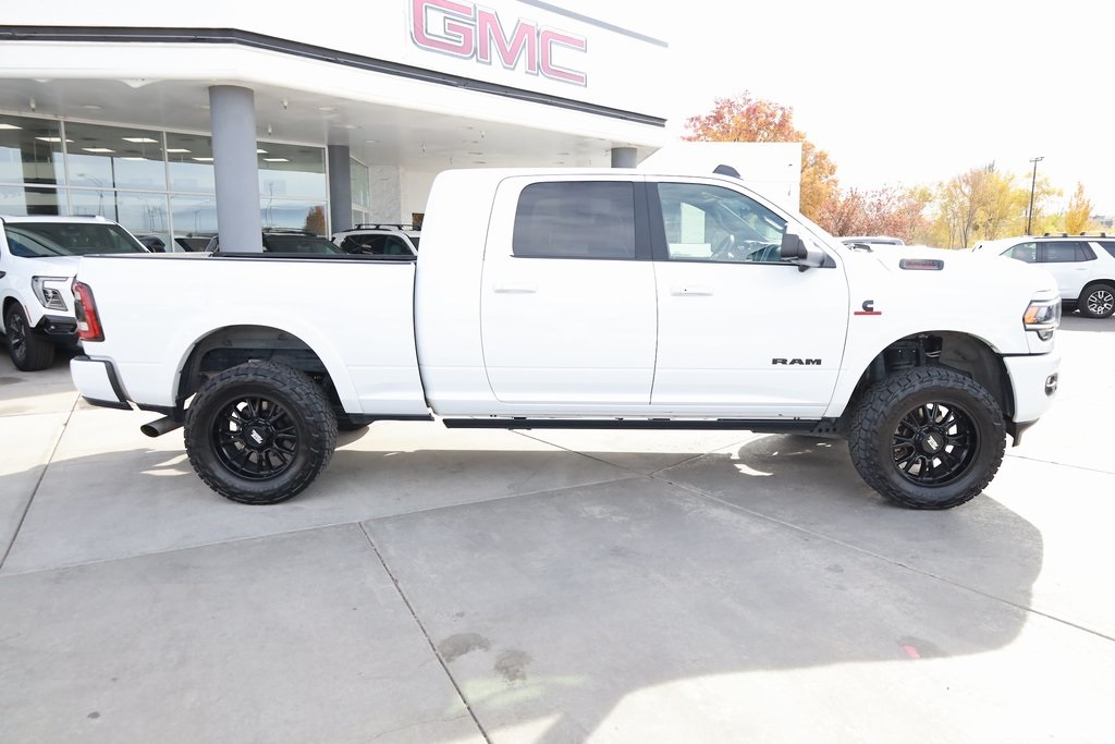 2022 Ram 3500 Laramie photo 4