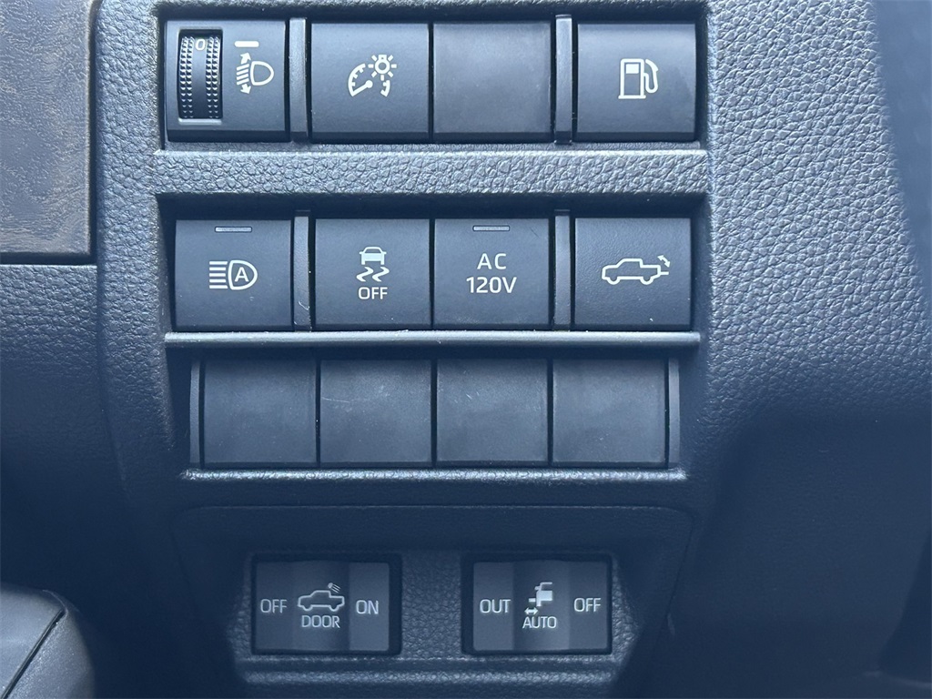 2025 Toyota Tacoma Limited Double Cab photo 18