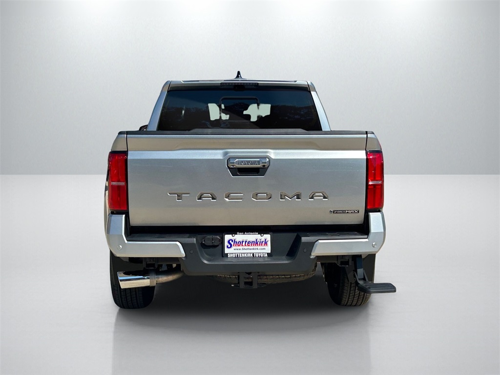 2025 Toyota Tacoma Limited Double Cab photo 4