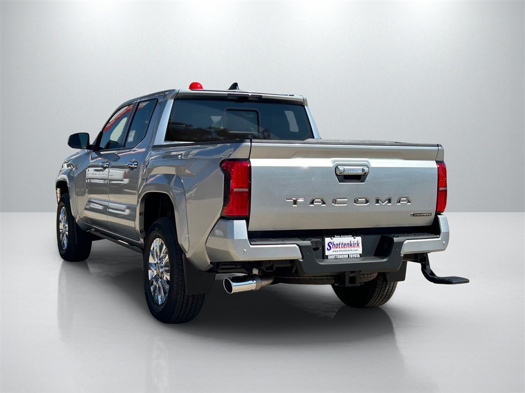 2025 Toyota Tacoma Limited Double Cab photo 5