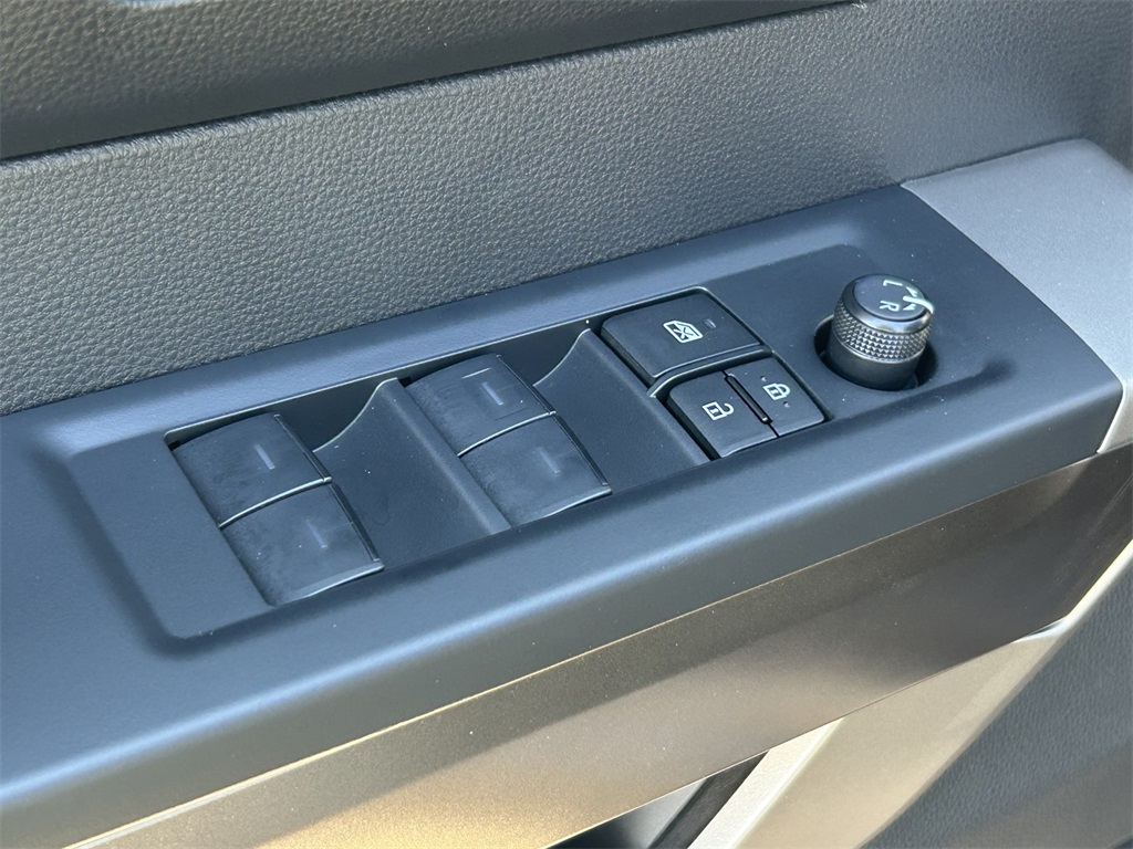 2026 Toyota Tundra SR5 photo 16