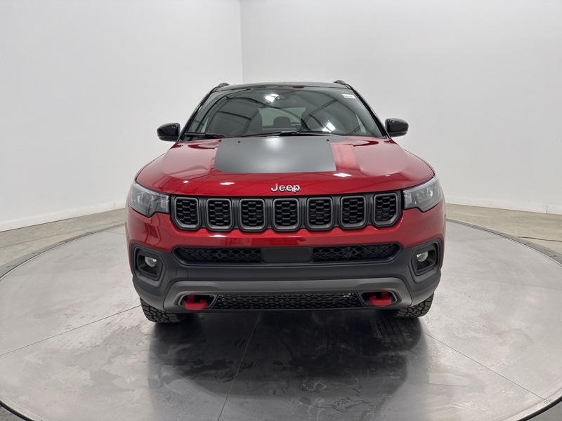 2026 Jeep Compass Trailhawk photo 2