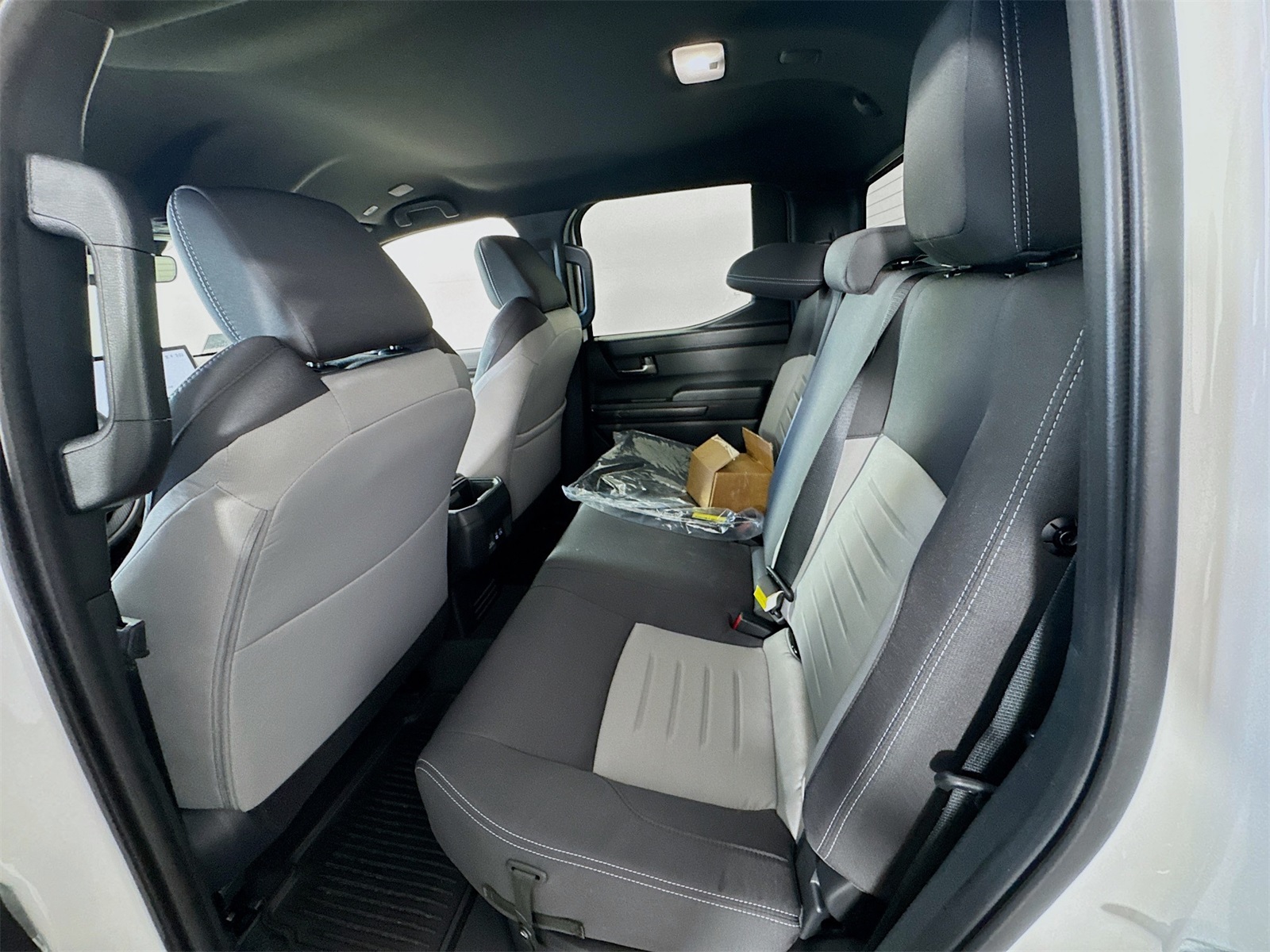 2025 Toyota Tacoma TRD Off-Road Double Cab photo 9