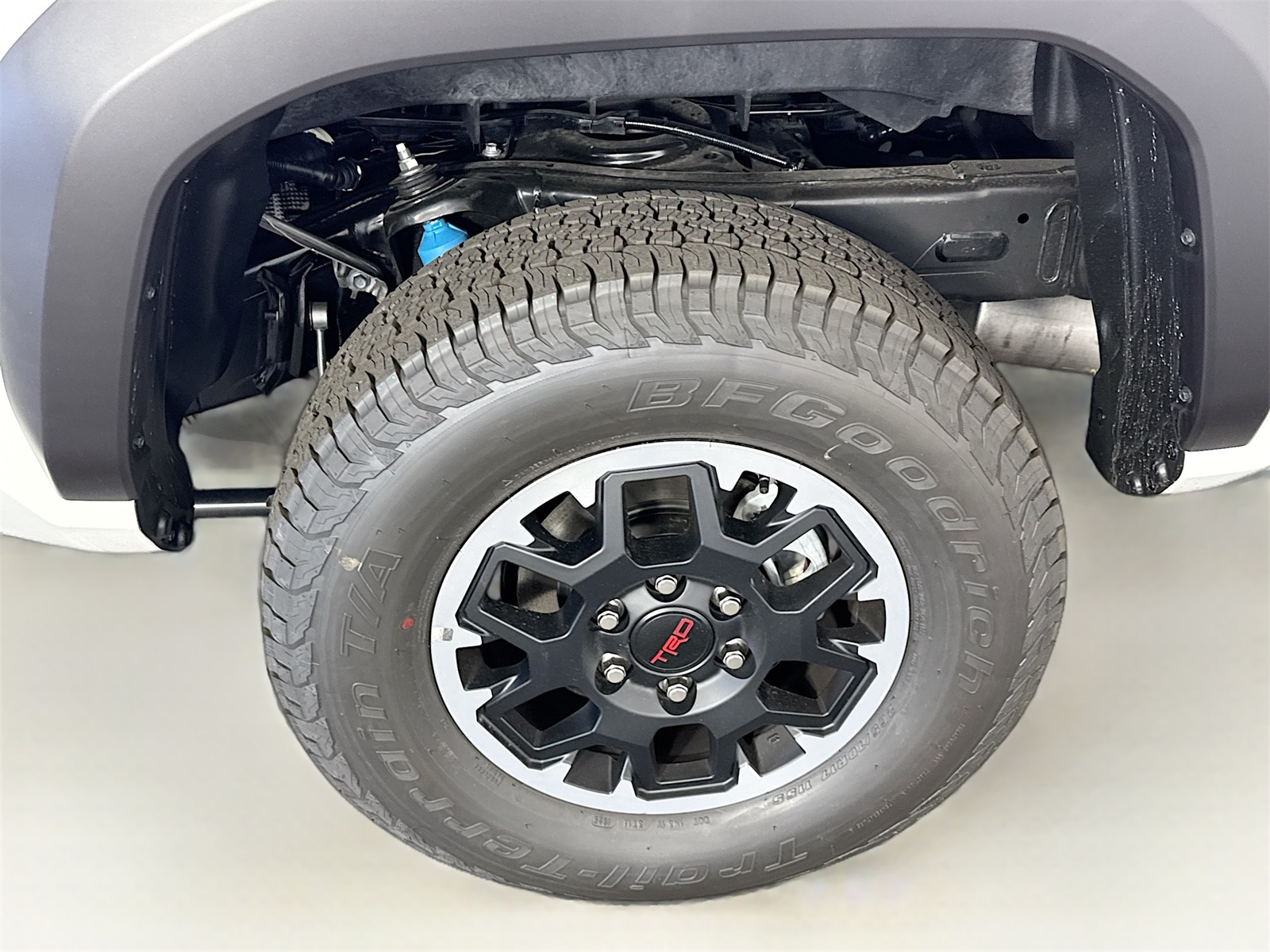 2025 Toyota Tacoma TRD Off-Road Double Cab photo 13