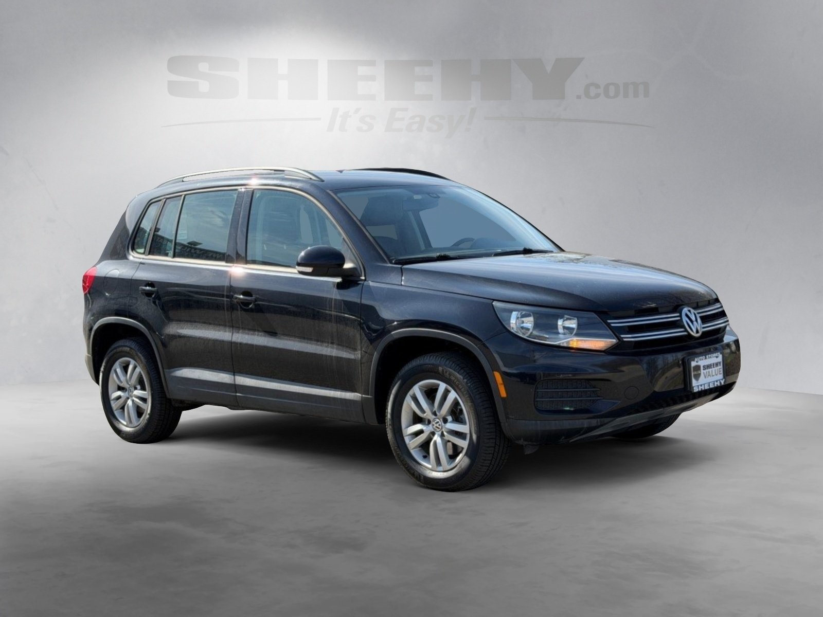 Used 2017 Volkswagen Tiguan S with VIN WVGAV7AXXHK027566 for sale in Springfield, VA