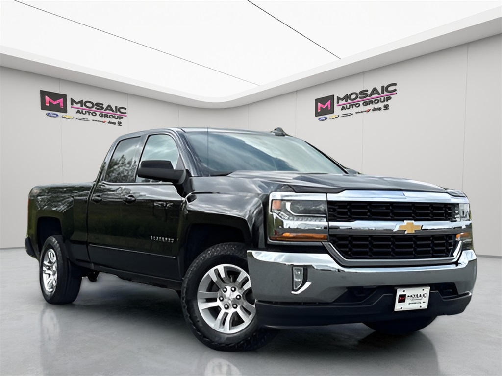 Used 2018 Chevrolet Silverado 1500 LT Trucks