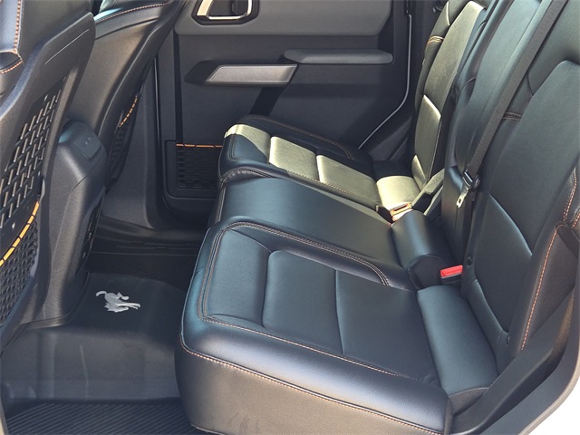 2023 Ford Bronco Badlands photo 14