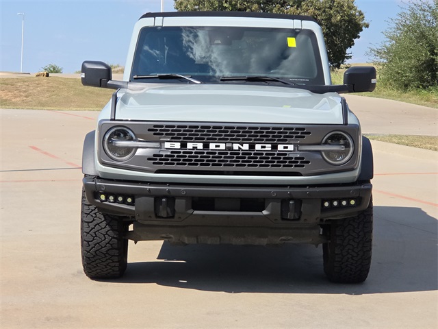 2023 Ford Bronco Badlands photo 2