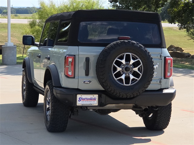 2023 Ford Bronco Badlands photo 6