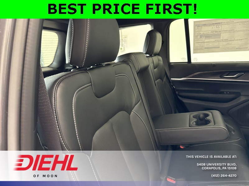 2025 Jeep Grand Cherokee Limited photo 11