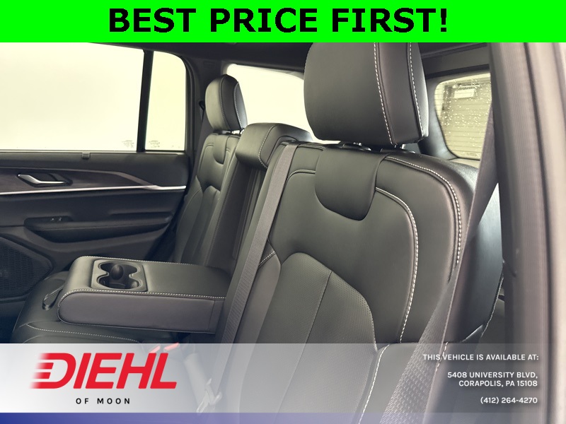 2025 Jeep Grand Cherokee Limited photo 15