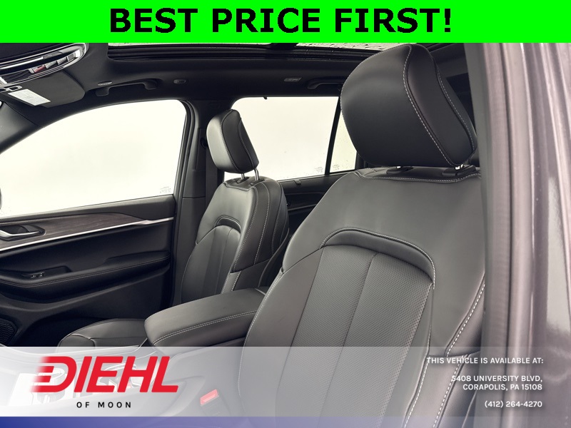 2025 Jeep Grand Cherokee Limited photo 17