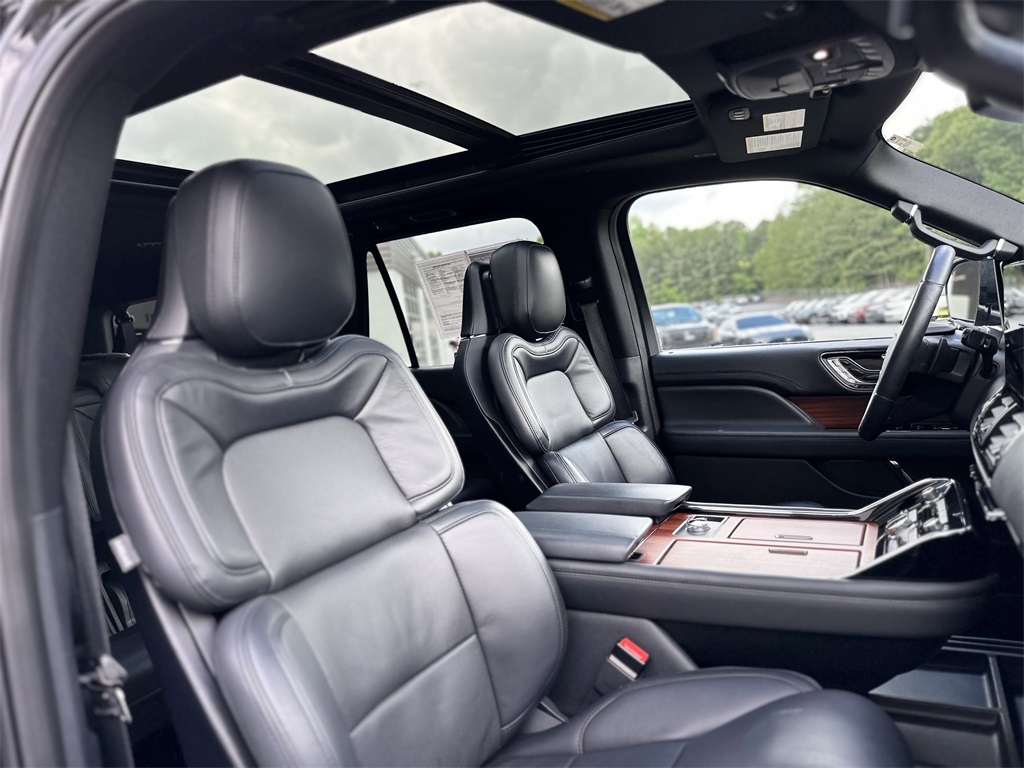 Used 2024 Lincoln Navigator SUV