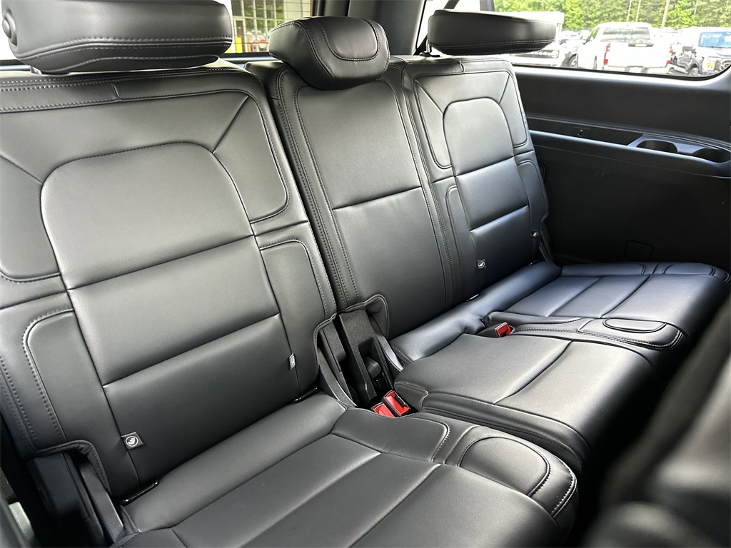 Used 2024 Lincoln Navigator SUV
