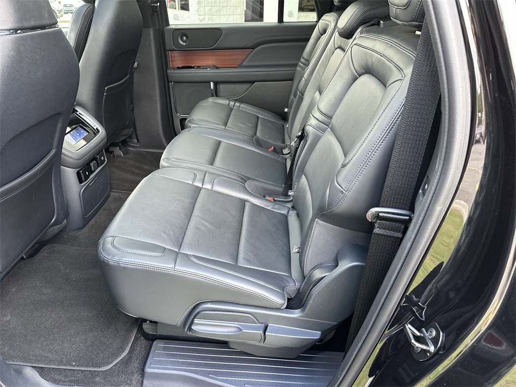 Used 2024 Lincoln Navigator SUV