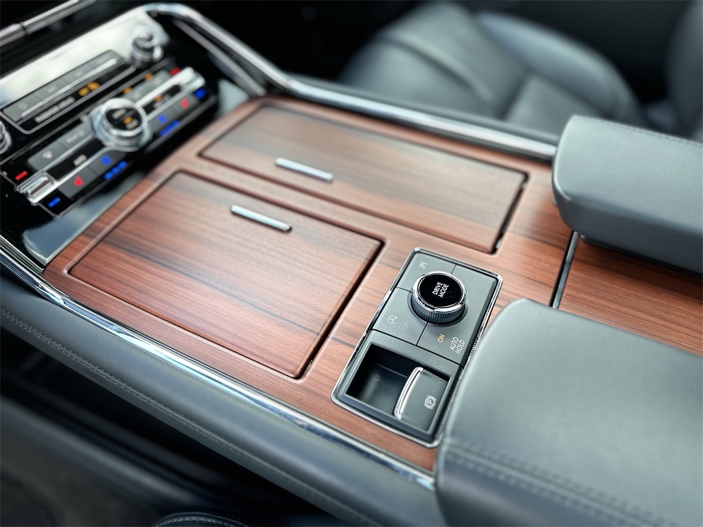 Used 2024 Lincoln Navigator SUV