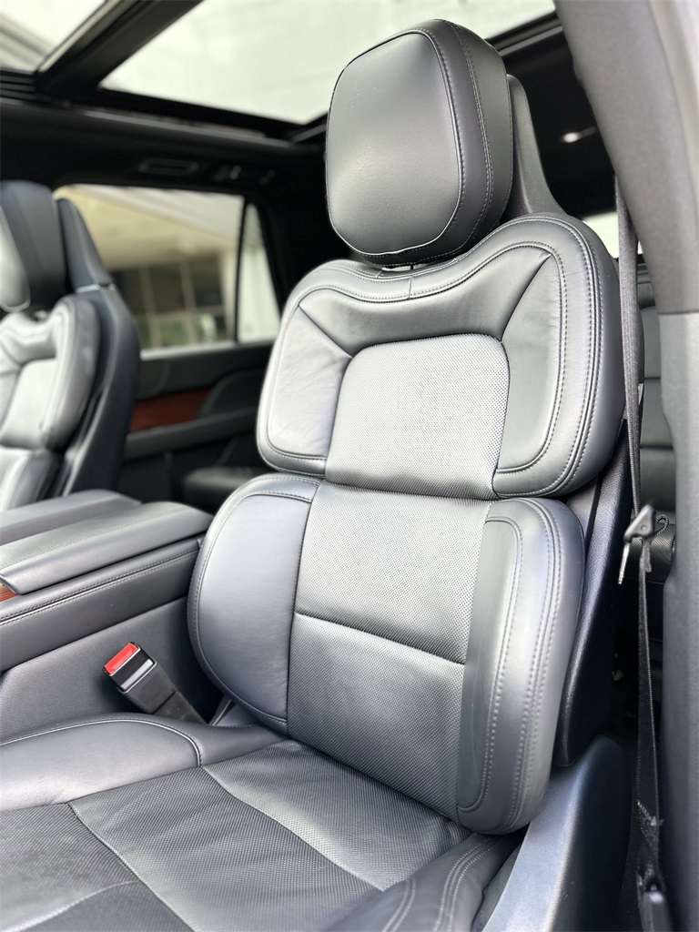 Used 2024 Lincoln Navigator SUV