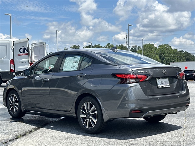 2025 Gun Metallic Nissan Versa 1.6 SV FWD Sedan