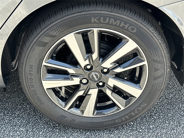2025 Gun Metallic Nissan Versa 1.6 SV FWD Sedan