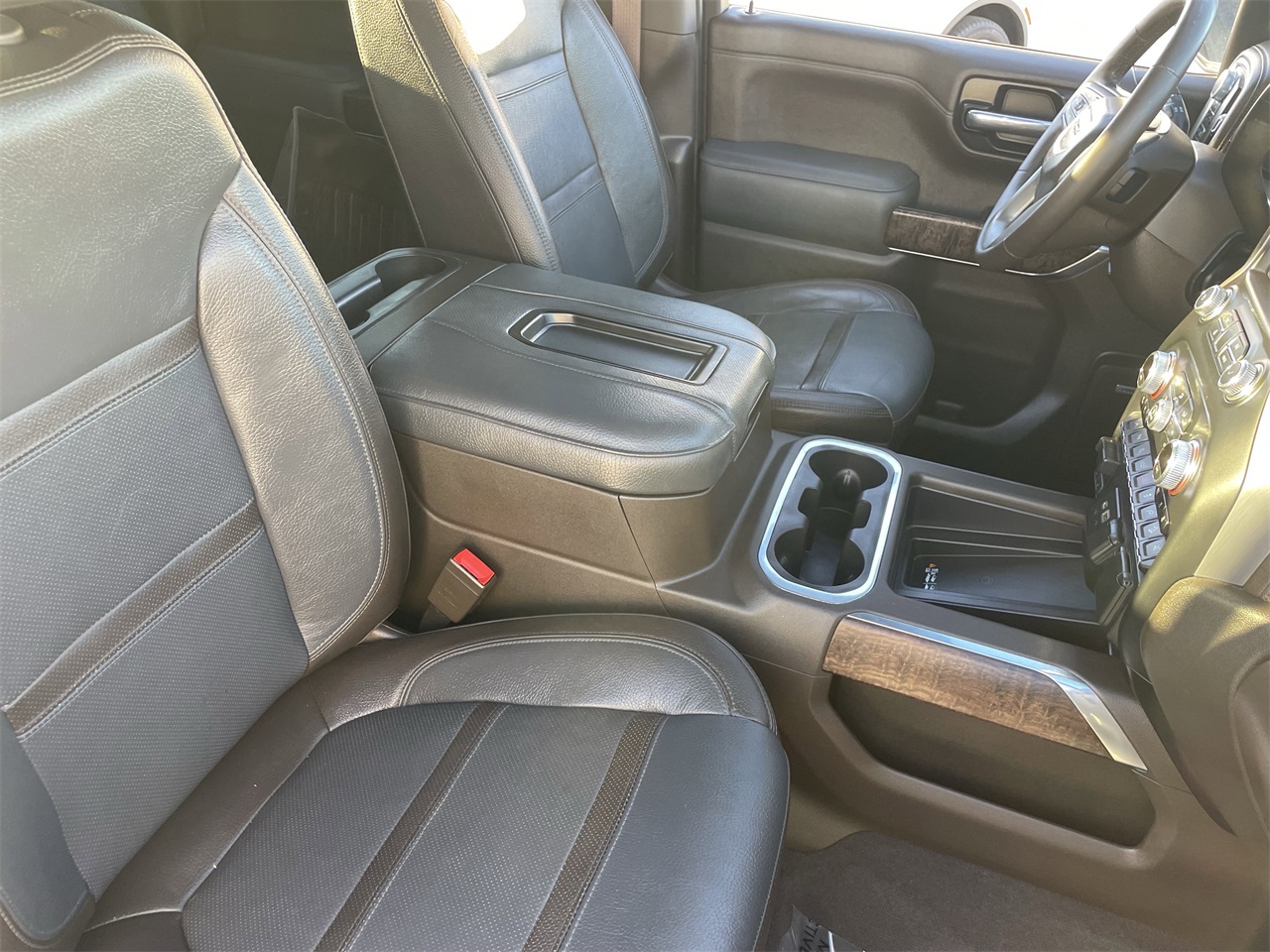 used 2020 GMC Sierra 1500 car, priced at $35,995