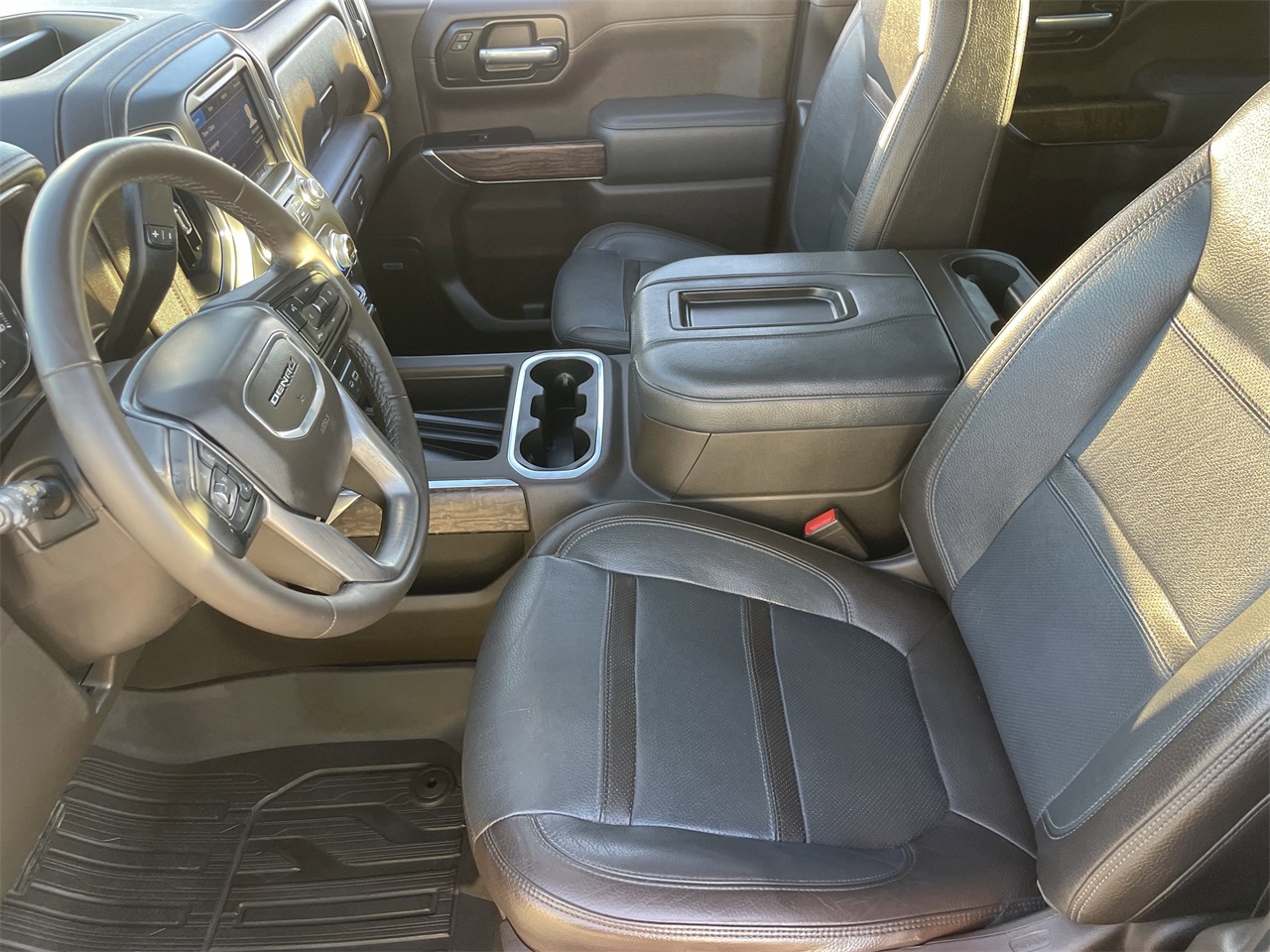 used 2020 GMC Sierra 1500 car, priced at $35,995