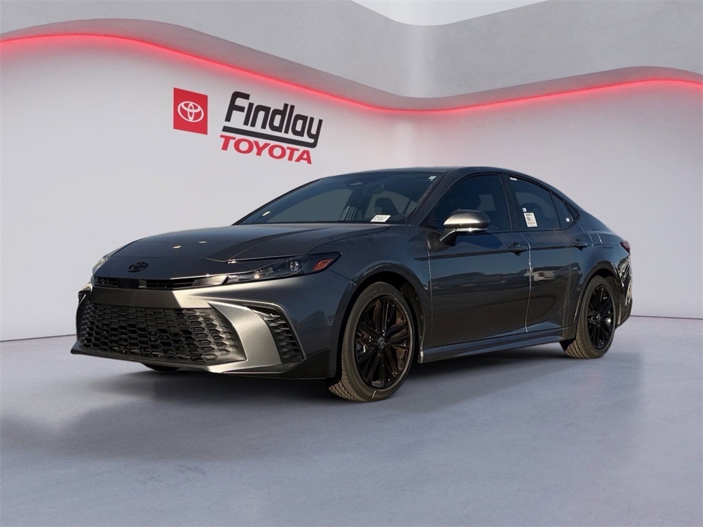 2026 Toyota Camry SE's photo