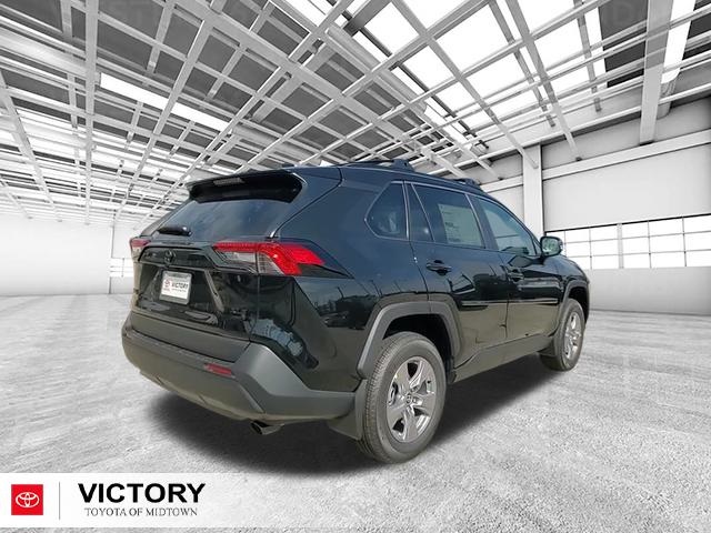 2025 Toyota RAV4 XLE photo 2