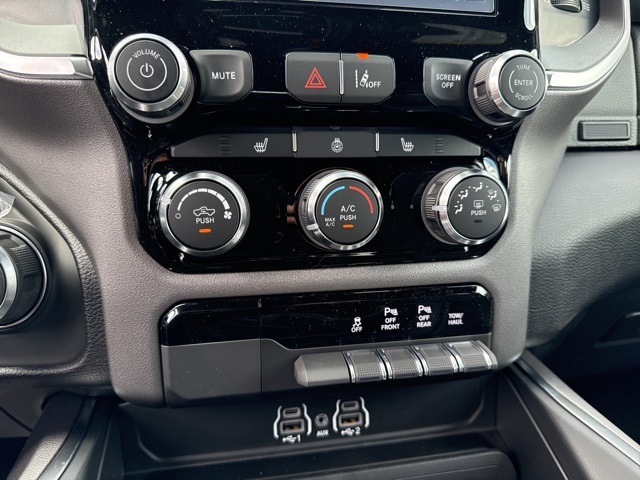 2025 Ram 1500 Big Horn Lone Star photo 22