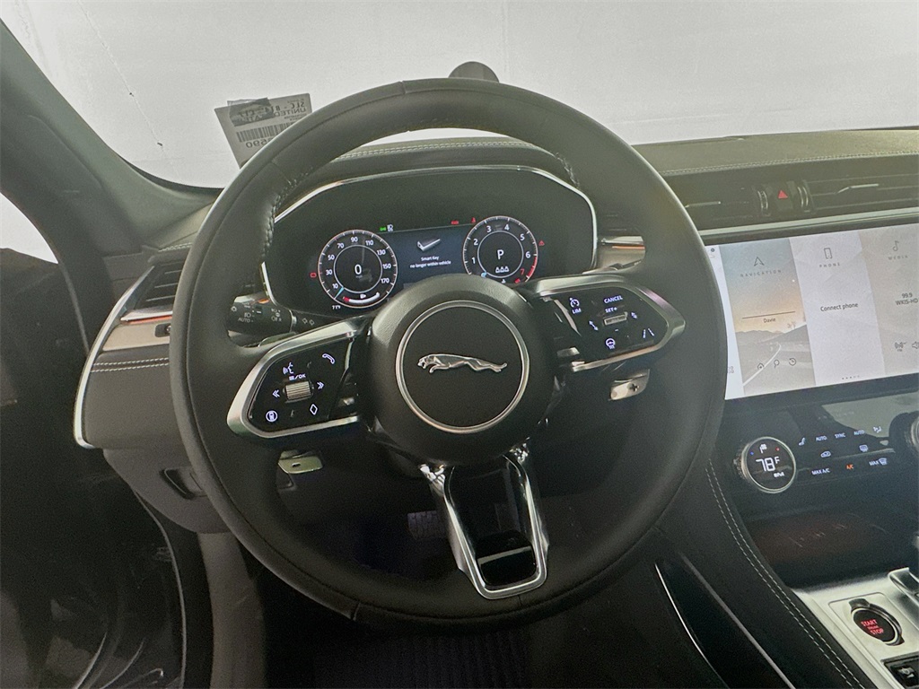 F-PACE P250 R-Dynamic S