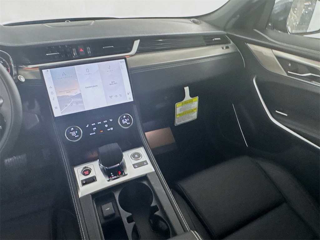 F-PACE P250 R-Dynamic S