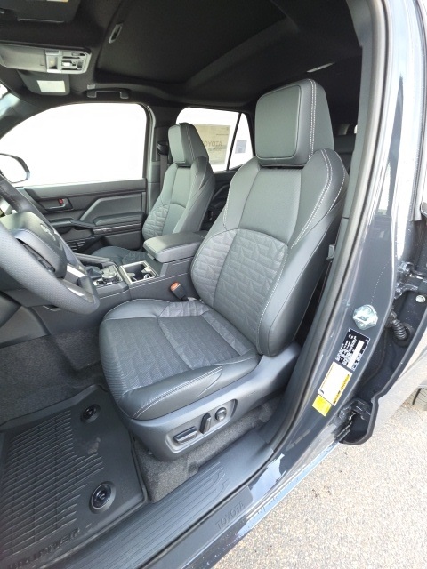 2025 Toyota 4Runner TRD Sport Premium photo 4