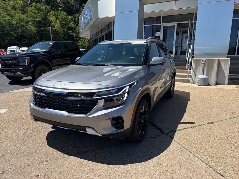 2026 Kia Seltos EX photo 2