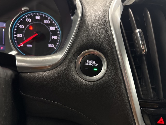 used 2022 Chevrolet Traverse car, priced at $22,988