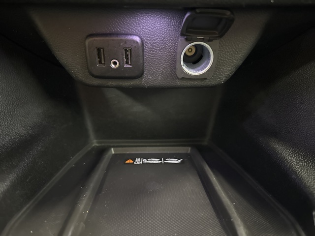 used 2022 Chevrolet Traverse car, priced at $22,988