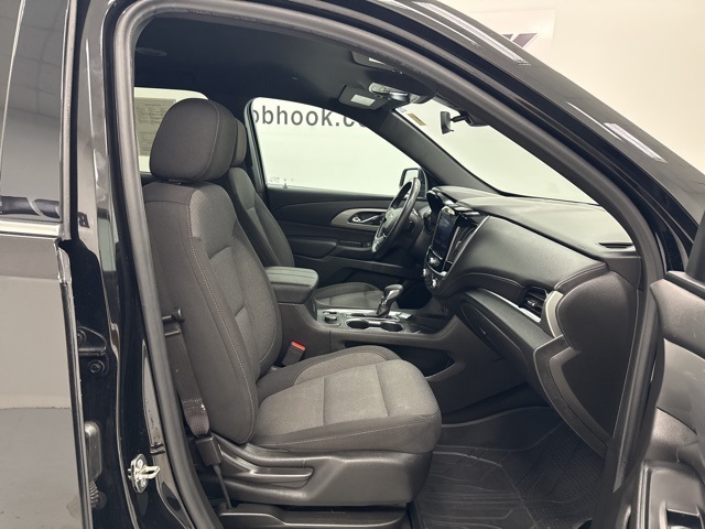 used 2022 Chevrolet Traverse car, priced at $22,988