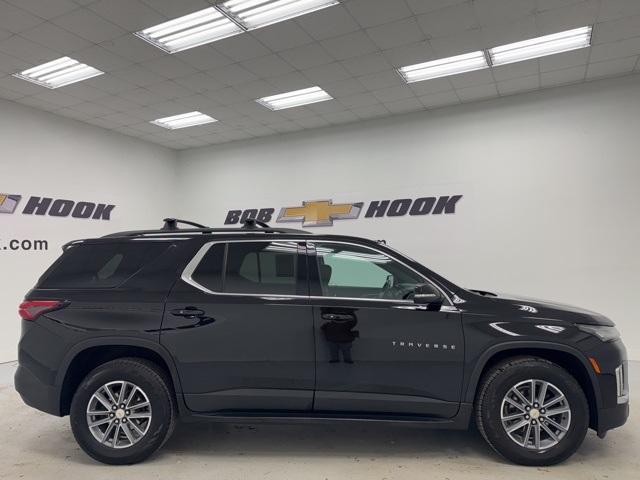 used 2022 Chevrolet Traverse car, priced at $22,988