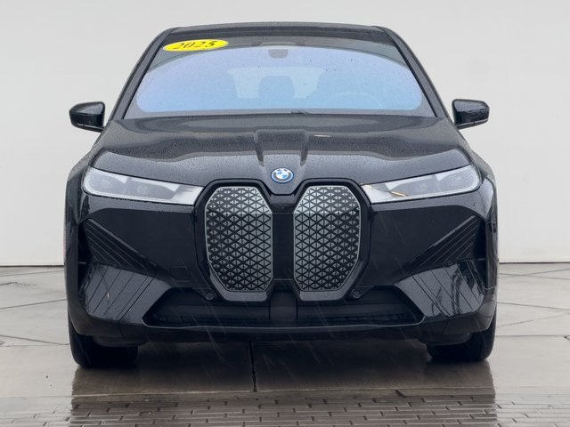 Used 2025 Black BMW xDrive50 image 2