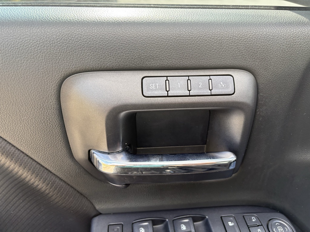 Photo of 2017 GMC Sierra 1500 SLT in Jacksonville, NC - 14,  2017 GMC Sierra 1500 SLT:16904P