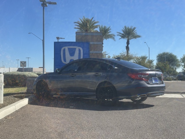 2018 Honda Accord Sport photo 3