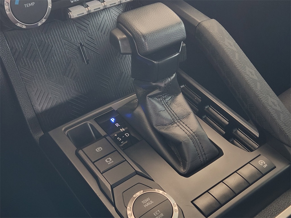 2024 Toyota Tacoma SR5 photo 17