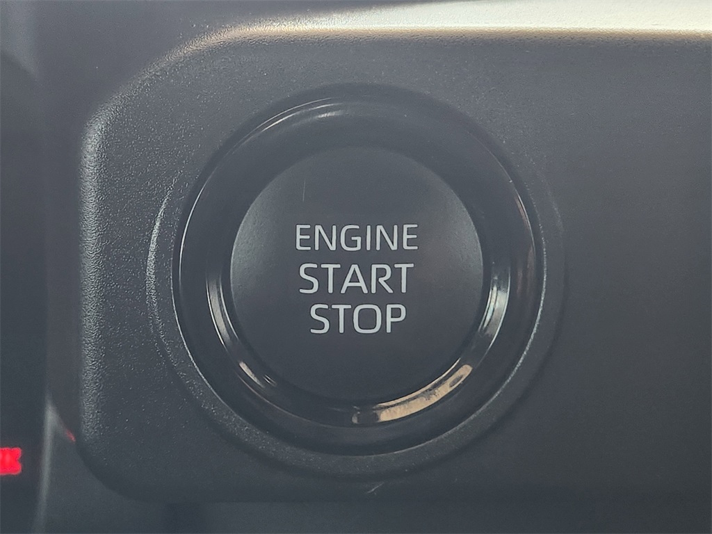 2024 Toyota Tacoma SR5 photo 18